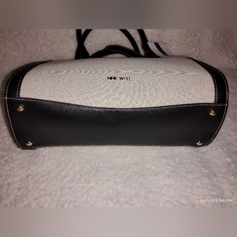 NINE WEST: BLACK SHOULDER BAG - Picture 11 of 15